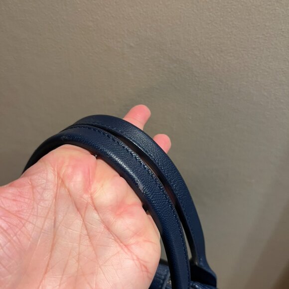 Longchamp Leather Le Pliage (Medium Size in Navy Blue) - Picture 7 of 16